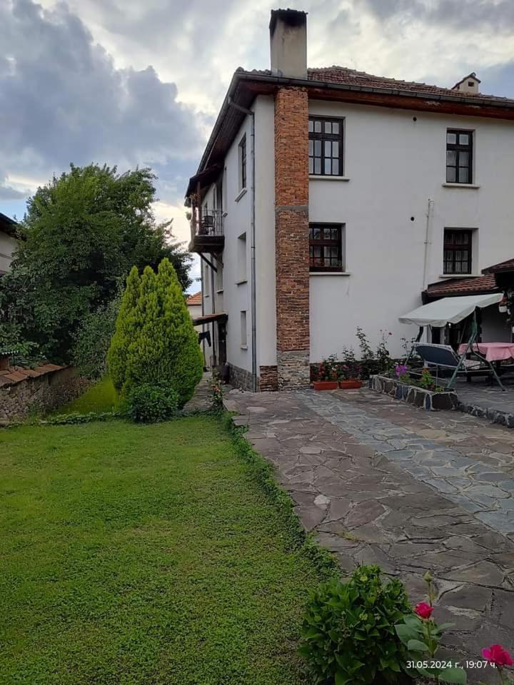 Guest House Popov Marchevo Exteriör bild